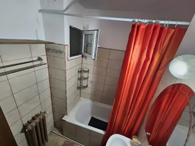 baie cu cada apartament vanzare cumparare Alba Iulia Alba